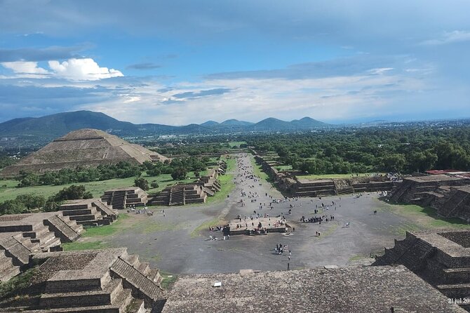 4 hours guided tour on Teotihuacan - Starting point at the Angel of Independence, and how the morning begins