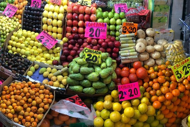 A Mexican Cooking Class - The Market Ingredient Run: Where the Lesson Begins