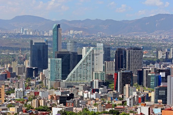 Airport Transfer: Mexico Airport MEX to Mexico by Luxury SUV - Comfort in a Private Luxury SUV: Who This Fits Best
