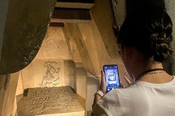 Anthropology Museum Early Access Tour - What the guide does inside: highlights with context