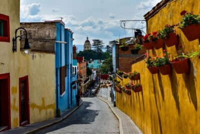 Atlixco de Las Flores and Val’Quirico: Private & Small groups - From the Sheraton departure to a cool ride out of the city