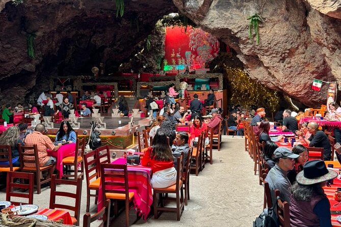 Balloon Flight + Breakfast in cave + Pick-up in Cdmx (Optional) - Why this Teotihuacan balloon-and-cave combo works