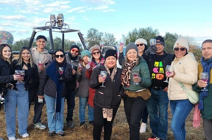 Balloon flight in Teotihuacán from Mexico City - Coffee, toast, welcome bonfire, and optional breakfast