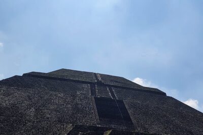 Balloon Flight with Breakfast and Transportation in Teotihuacan - Pickup and the Angel of Independence: How the Day Starts