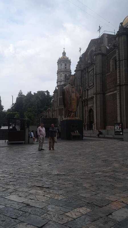 Basilica de Guadalupe: Complete Walking Tour - Starting at the Old Basilica: Getting Oriented Before You Climb