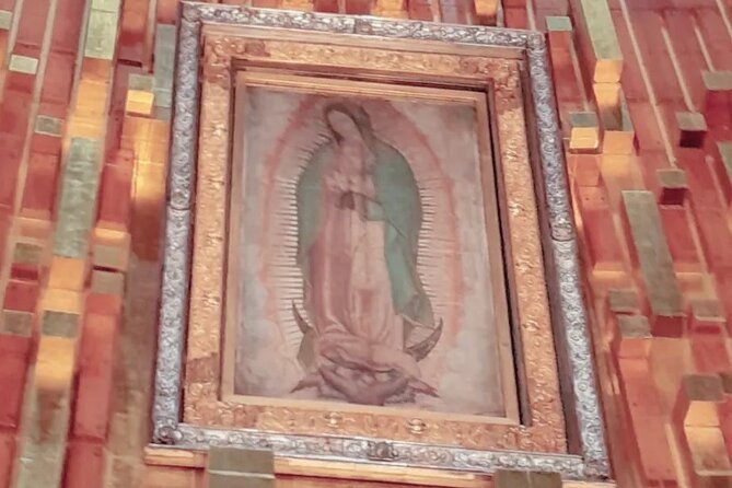 Basilica of Guadalupe. Mexico City. Walking tour - Inside the New Basilica of Guadalupe (1976) and the mantle display