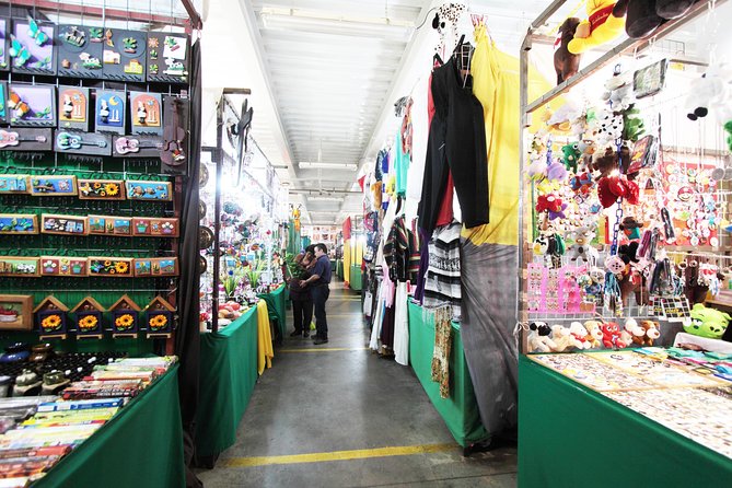 Bazaar Saturday - Convent of Carmen - San Angel - San Ángel strolls: stone bridges, chapels, and the feel of old streets
