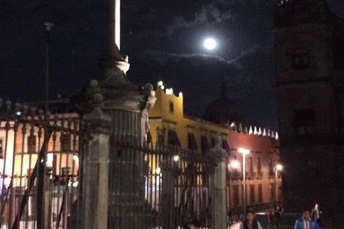 Best PRIVATE TOUR of Legends and Events in the Historic Center - A Private Night Route Through Mexico City Legends