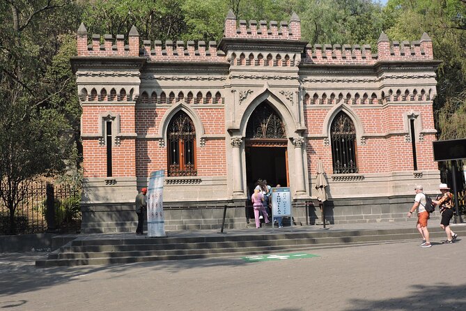 Bike tour in the Chapultepec Forest and Roma Condesa - Key highlights you’ll feel right away