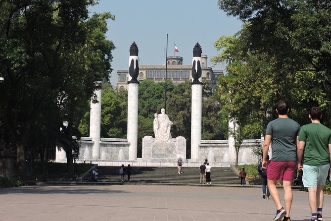 Bike tour in the Chapultepec Forest and Roma Condesa - Jose Leads the Pace: Small-Group Cycling That Feels Personal