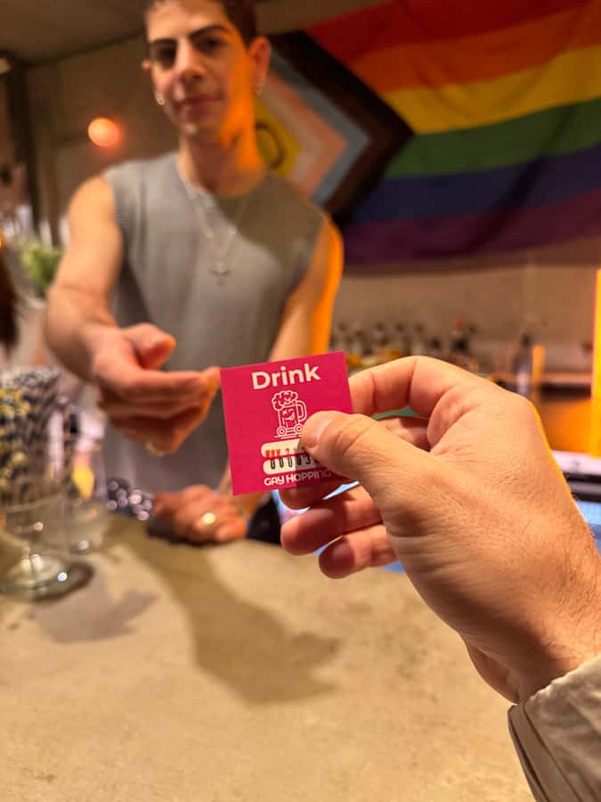 CDMX LGBT Tour: 3 Clubs + Drinks + Ride + Host - Starting at Fuente de Cibeles: Meeting Point and First Move