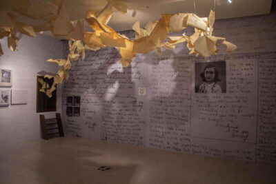 CDMX: Museum of Memory and Tolerance - Anne Frank (Entrance ticket) - The star attraction: model and replica of the Frank hideout