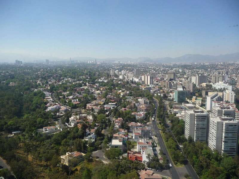 CDMX: Neighborhoods Contrasts Private Tour - Polanco’s boutique world and Santa Fe’s business-and-mall logic