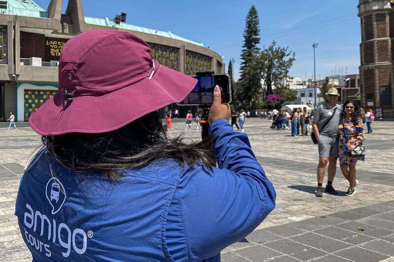 CDMX: Teotihuacan Pyramids & Guadalupe Shrine Guided Tour - Pickup, bus rides, and how the day actually starts