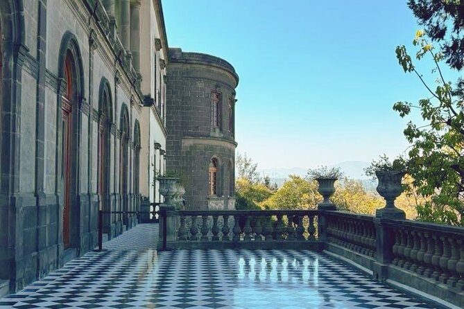 Chapultepec Castle & Anthropology Museum Prívate Tour - Chapultepec Castle: stories with room for photos after