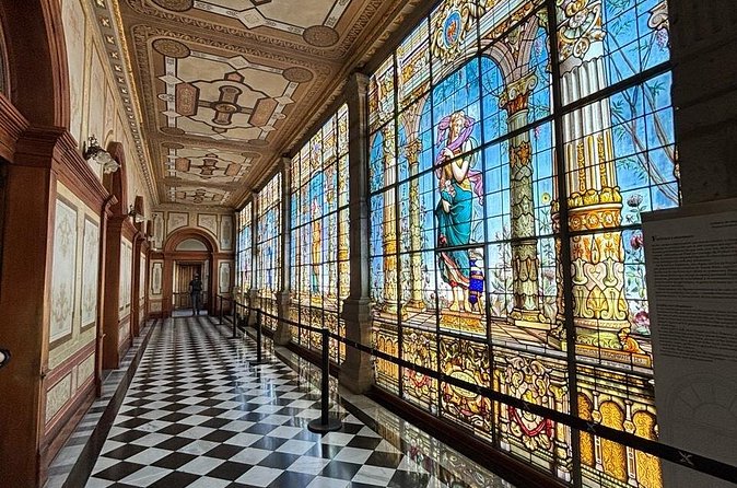 Chapultepec Castle & Anthropology Museum Prívate Tour - National Museum of Anthropology: the Aztec Room and four objects that stick