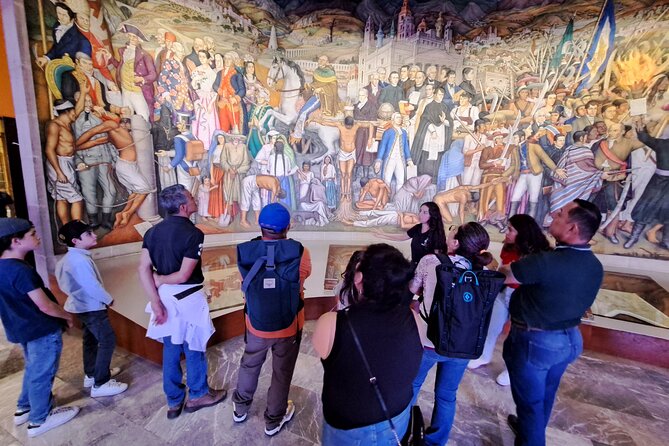 Chapultepec Castle Tour and its surroundings - Audiorama: Endemic Vegetation, WWII 201 Squadron Heroes, and a Quiet Reset