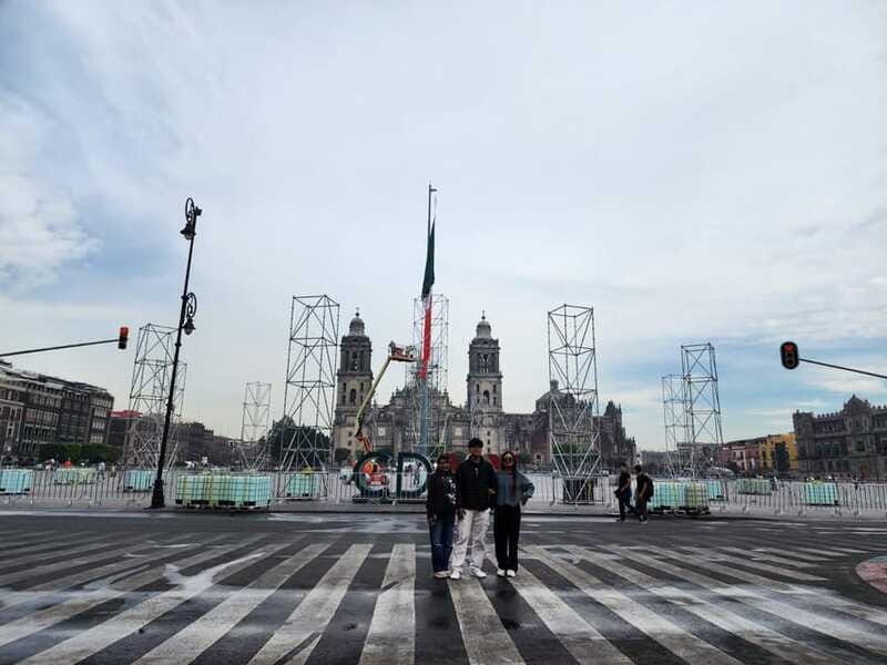 City Tour in Mexico City and Basilica of Guadalupe - Panoramic National Palace, Zócalo, Templo Mayor, and Chapultepec