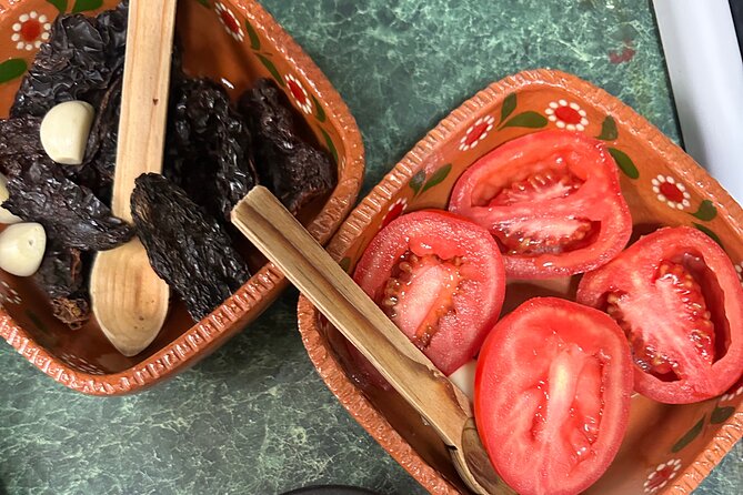 Class of Sauces and Tortillas in Mexico City - From ingredients to sauce: four styles you’ll learn to make