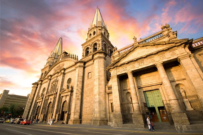 Colonial Treasures: San Miguel de Allende, Guanajuato, Zacatecas and Guadalajara - Queretaro and San Miguel de Allende: colonial charm, plus a taste of the good stuff