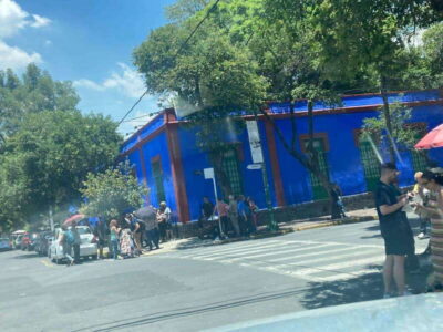 COYOACAN: FRIDA KAHLO STEPS IN COYOACAN AND SAN ANGEL CDMX - Meeting at Viveros Coyoacán and getting oriented fast