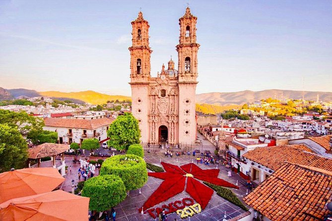 CUERNAVACA & TAXCO (Private) - Cuernavaca’s historic heart: Plaza de la Constitución for your first calm window