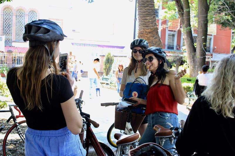 Cultural Ride: Historic center & Highlights of Mexico City - Starting point at the bike shop near Ikagai coffee