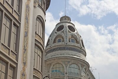 Curious and original Tour in the Historic Center of CDMX - Palacio de Hierro: Parisian Style With a Mexico City Accent