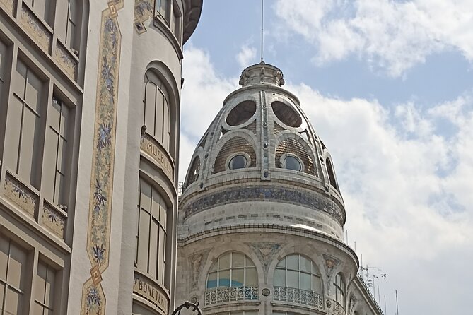 Curious and original Tour in the Historic Center of CDMX - Palacio de Hierro: Parisian Style With a Mexico City Accent
