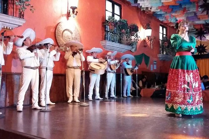 Dinner at a panoramic restaurant and show at Plaza de los Mariachis - Service reliability: the one thing I would watch closely