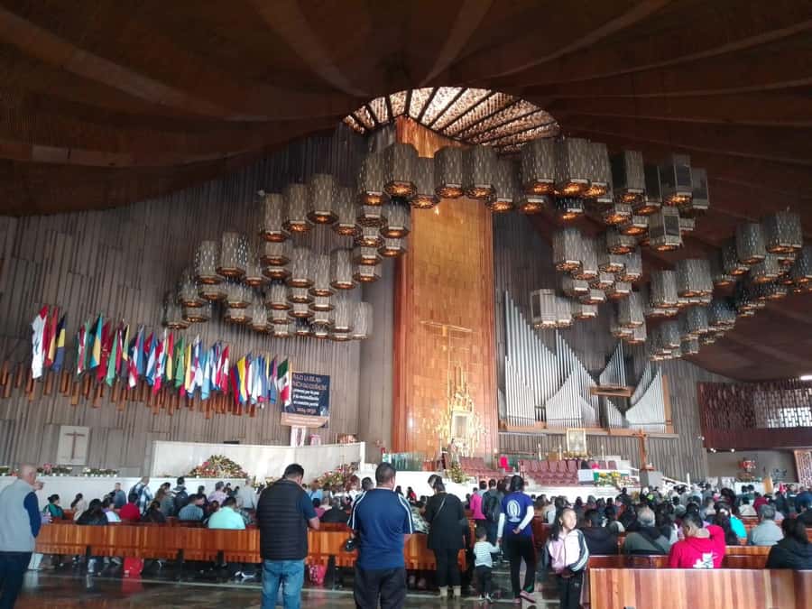 Discover the iconic Basilica of Guadalupe in Mexico City. - Why the Basilica of Guadalupe matters beyond the postcard