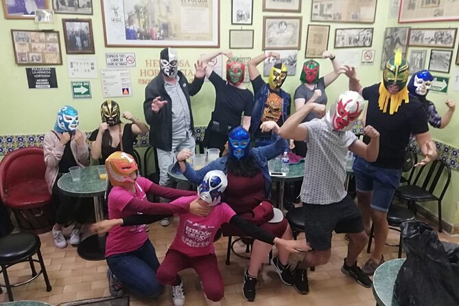 Drinks, Music and Lucha libre on a Saturday Night in Mexico City - Plaza Garibaldi: Mariachi Music Without the Guesswork