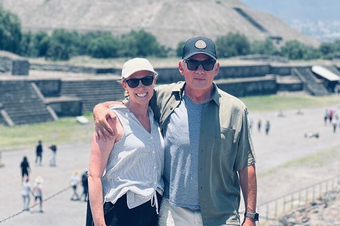 Eat in a local house & access to restricted areas in Teotihuacan - Two coffee pickups, then straight to Teotihuacan