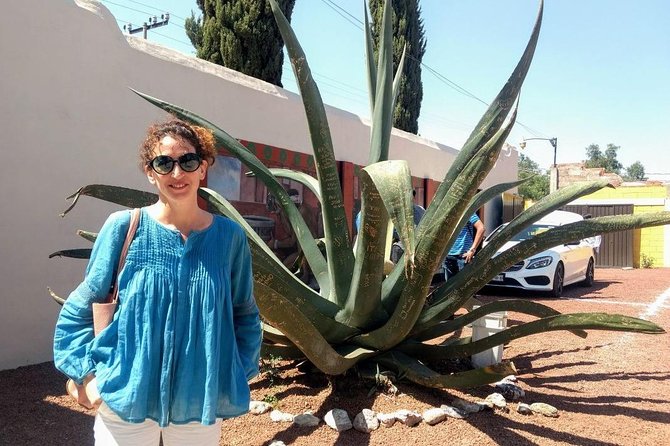El mejor Tour Privado, Piramides de Teotihuacán y Basílica. ! - Artesanías Premier: maguey, mezcal, pulque, and replica “ancient” pieces
