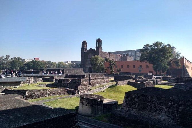 El mejor Tour Privado, Piramides de Teotihuacán y Basílica. ! - Basilica de Santa María de Guadalupe: Tepeyac Hill and a national sanctuary