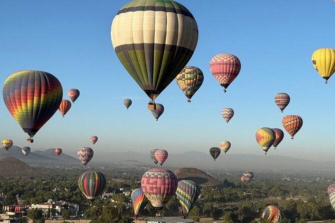 Eternal Experience Balloon flight over the Teotihuacan Pyramids - Teotihuacan archaeological time and the Pyramid of the Moon climb