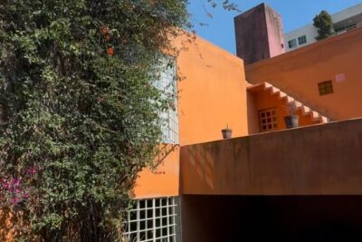 EXCLUSIVE TOUR Luis Barragán Casa Ortega - small groups - Stop 1: Ortega México and Casa Ortega’s courtyards and quiet volumes