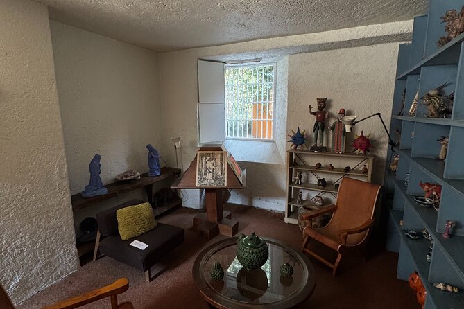 EXCLUSIVE TOUR Luis Barragán Casa Ortega - small groups - Small-group access: why the max of 8 changes everything