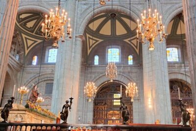EXCLUSIVE TOUR Metropolitan Cathedral - Small Groups - Entering the Metropolitan Cathedral: what to look for inside