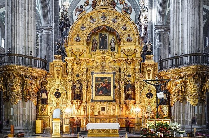 EXCLUSIVE TOUR Metropolitan Cathedral - Small Groups - Timing, group size, and comfort tips for a 2-hour cathedral visit