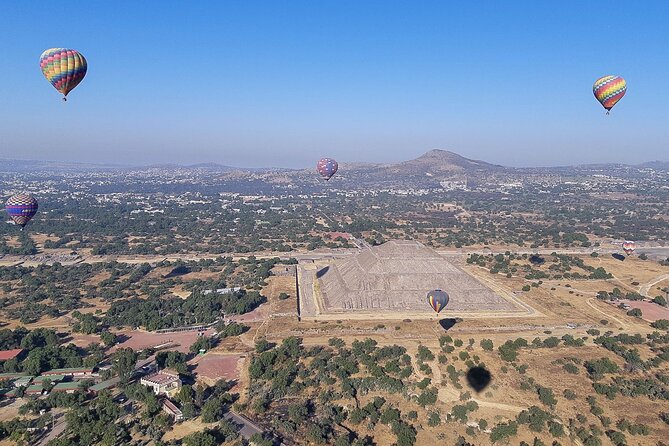 Flight in Globe, visit archaeological area, breakfast and transport - Key things to know before you go