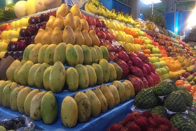 Four-course vegan Mexican hands-on cooking class + Market Tour - Lunch with mezcal pairing: tasting what you cooked