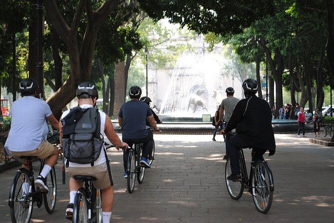 Frida Kahlo VIP - Bike & Churros [Museum Tickets Included] - Coyoacán by bike: the practical “VIP” advantage