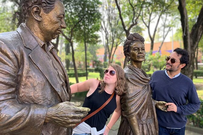 Frida Kahlo VIP-Walk, Market and Churros Museum Tickets Included - Jardín Centenario and the two-coyote symbol