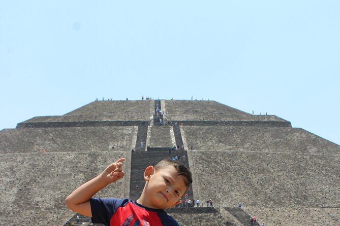 From cdmx: Teotihuacan and Basilica of Guadalupe all inclusive - Plaza de las Tres Culturas: a quick history lesson you can stand on