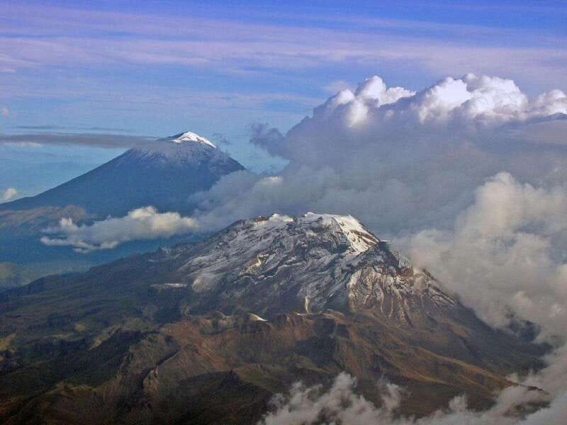From CDMX: Trekking to Iztaccihuatl Volcano accompanied by a mountaineer - Into Iztaccíhuatl–Popocatépetl National Park: the views, the quiet, and the photo stops