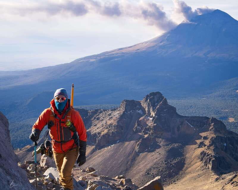 From CDMX: Trekking to Iztaccihuatl Volcano accompanied by a mountaineer - Your mountaineer guide: safety briefings, pacing, and knowing when to ask