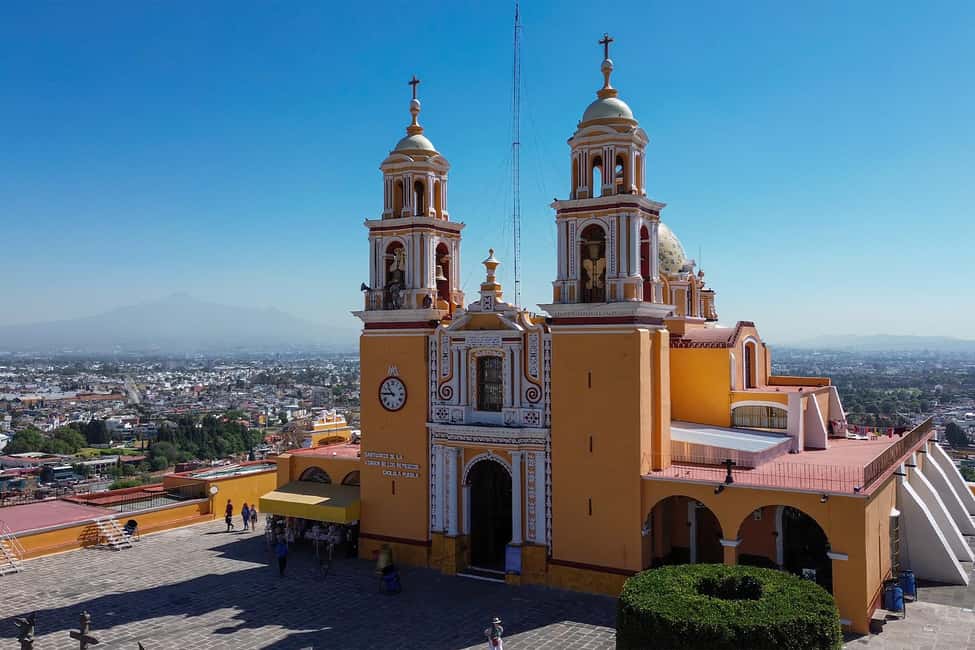 From Mexico City: Day trip to Puebla, Cholula, and Tonantzintla - Riding east: volcano panoramas you can actually plan around