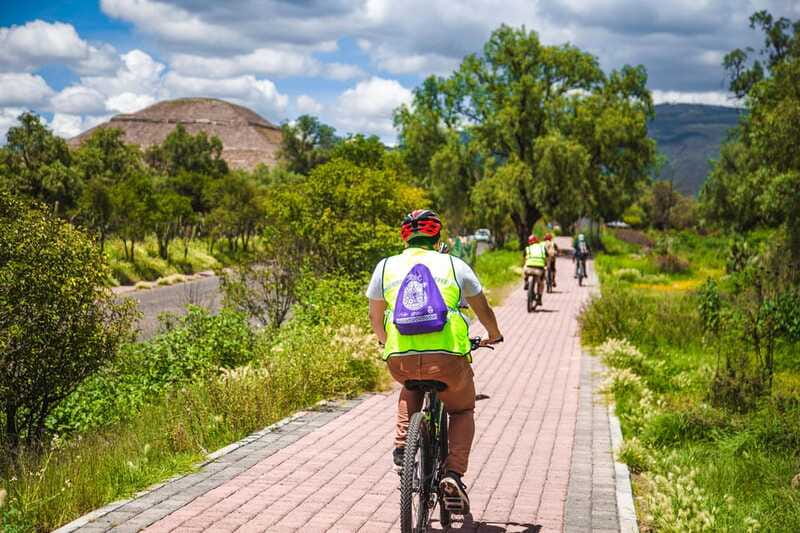 From Mexico City: Teotihuacan Pyramids and Bike Tour - The obsidian workshop and a pulque taste for culture-forward travelers
