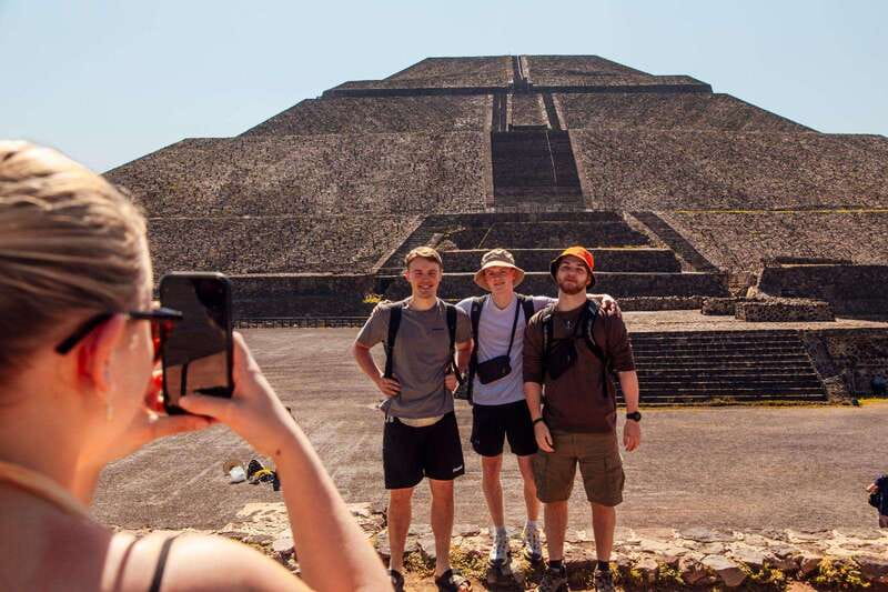 From Mexico City: Teotihuacan Pyramids and Bike Tour - Lunch plus snacks: where the day refuels